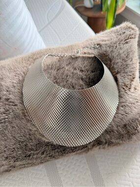 Silver Textured Collar Necklace - Women Jewelry